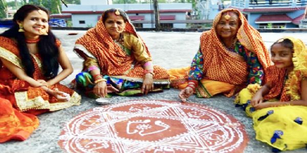 परंपरागत तौर पर उत्तराखंड के कुमाऊं अंचल में ‘च्यूड़ा बग्वाल’ के तौर पर मनायी जाती थी दीपावली