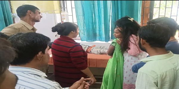 दीपावली पर बुझ गया घर का दीया