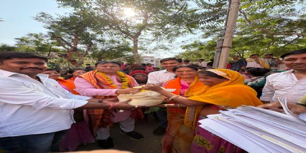 भारतीय जनता पार्टी जयपुर शहर ने बनाई सेवा बस्ती में दीपावली