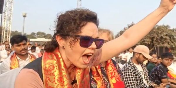 अयोध्या दीपोत्सव में विदेशी मेहमानों का उत्साह चरम पर, लगाए जय श्रीराम के नारे