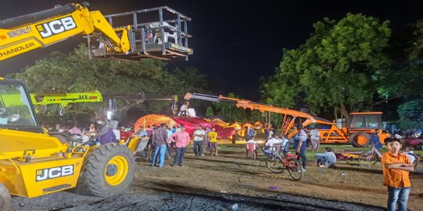 खड़गपुर रावण दहन का 101वां उत्सव, बारिश के बावजूद लोगों का उत्साह चरम पर