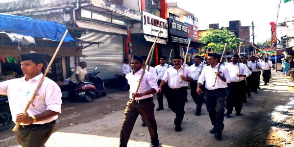 धौलपुर में राष्ट्रीय स्वयंसेवक संघ का निकला पथ संचलन