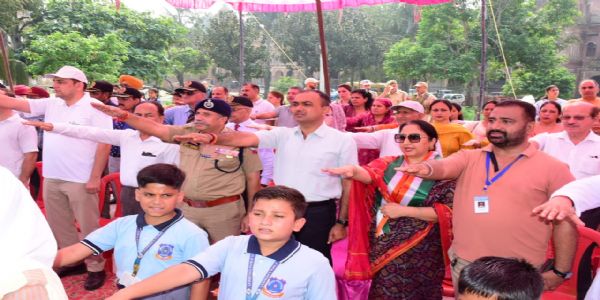 महाराजा के दीवान-ए-आम, मुबारक मंडी में गांधी जयंती पर भव्य कार्यक्रम, डिव कॉम रहे मुख्य अतिथि