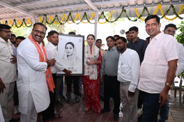 उपमुख्यमंत्री दीया कुमारी ने लोगों से की आत्मीय मुलाकात कर दी दीपावली की शुभकामनाएं