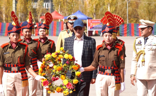 उपराज्यपाल कविंदर गुप्ता ने पुलिस स्मृति दिवस पर पुलिस शहीदों को श्रद्धांजलि की अर्पित