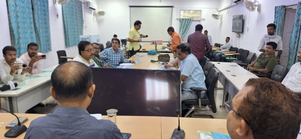 जिला निर्वाची पदाधिकारी बैठक