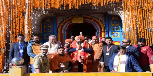 उत्तराखंड राज्यपाल  केदारनाथ धाम।