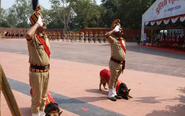 कार्यक्रम की रिहर्सल की तस्वीर