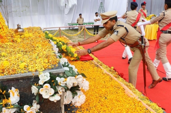 पुलिस कार्यकम l