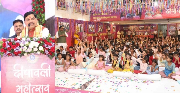 मुख्यमंत्री ने निर्धन परिवारों की बेटियों के साथ मनाया दीपावली का त्यौहार