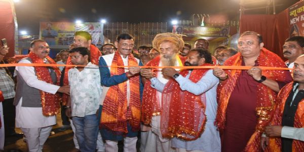रक्षा राज्यमंत्री संजय सेठ ने डोरंडा न्यू काली पूजा पंडाल का किया उद्धाटन