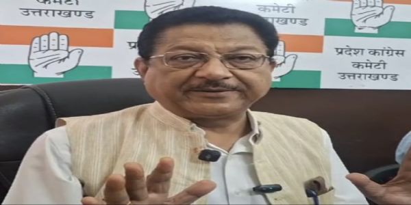 धामी सरकार और आंदोलनकारी छात्र नेताओं से कांग्रेस ने मांगा जवाब
