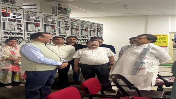 आईएस सब-स्टेशन फूलबाग का औचक निरीक्षण आईएस सब-स्टेशन फूलबाग का औचक निरीक्षण