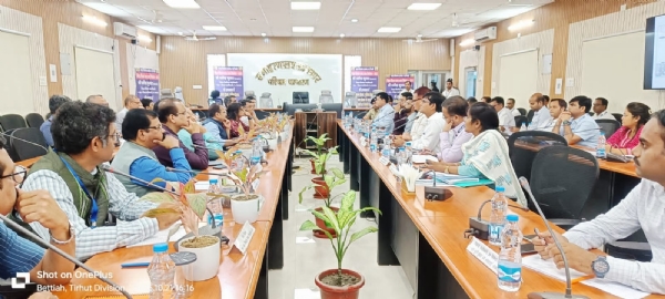 चुनाव को लेकर सामान्य एवं पुलिस  के साथ बैठक में निर्वाचन  की तैयारियों की हुई  समीक्षा।