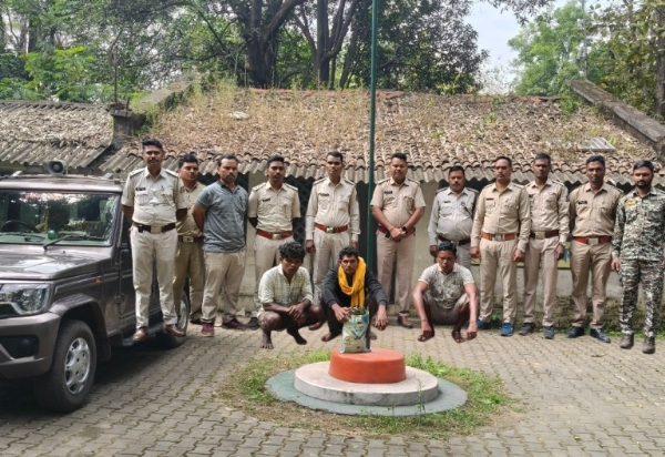 पुलिस के गिरफ्त में आरोपी