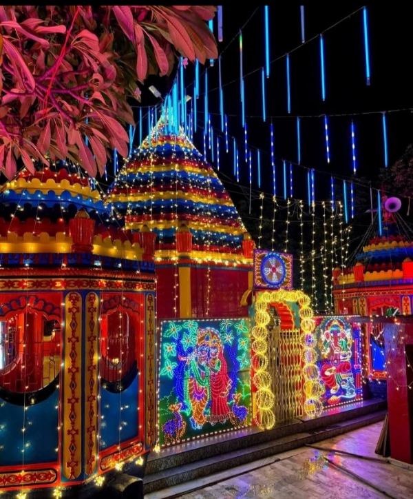 काली पूजा पर सजा रजरप्पा मंदिर