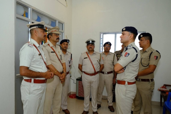 बांकुड़ा में दुर्लभपुर ट्रैफिक गार्ड का उद्घाटन