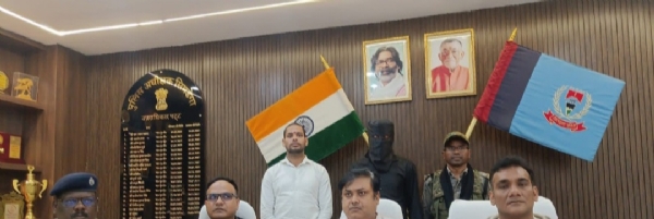 प्रेस वार्ता की तस्वीर