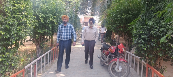 राजकीय प्राथमिक पाठशाला कालंावाली में पहुंची सीबीआई की टीम।