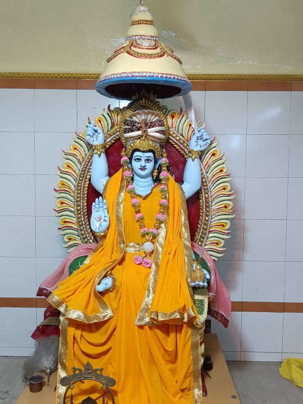 भगवान चित्रगुप्त की प्रतिमा