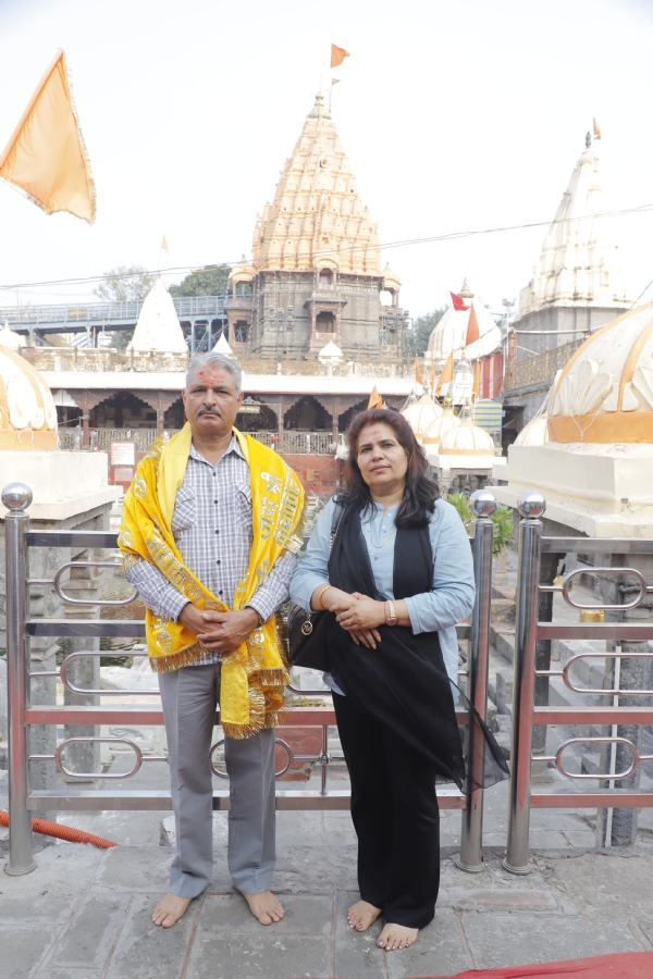 एयर मार्शल  सूरत सिंह ने किये महाकालेश्वर के दर्शन