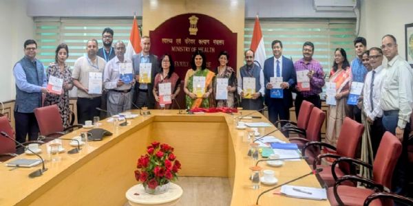 चिकित्सा प्रबंधन पर तीन महत्वपूर्ण मॉड्यूल लॉन्च