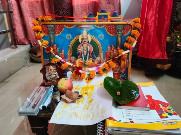 फाइल फोटो चित्रगुप्त भगवान की तस्वीर