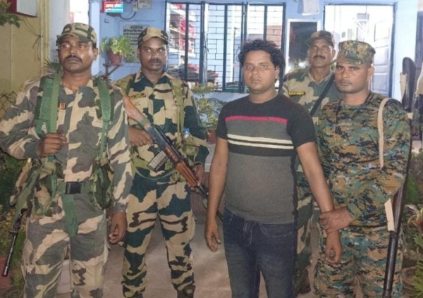 गिरफ्तार अभियुक्त