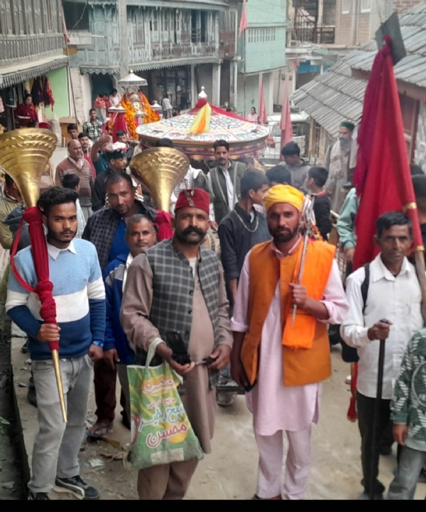 भैया दूज के अवसर पर निकला महामाया पांगणा का रथ।