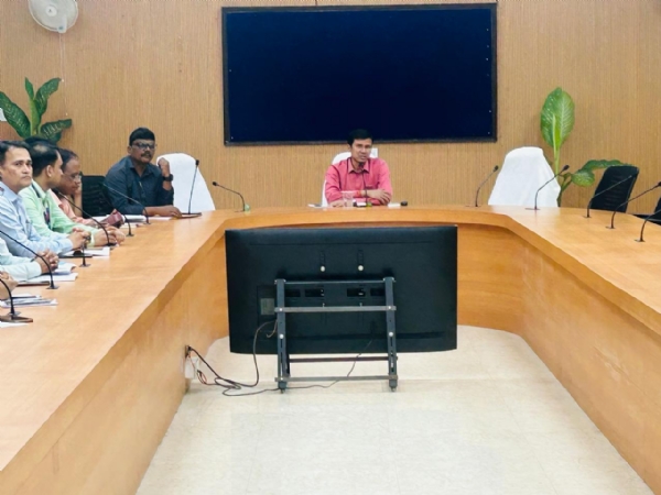 कोरबा सीईओ जिला पंचायत ने ली पीएम सूर्यघर योजना की बैठक, बैंकों में लंबित प्रकरणों के शीघ्र निराकरण के दिए निर्देश