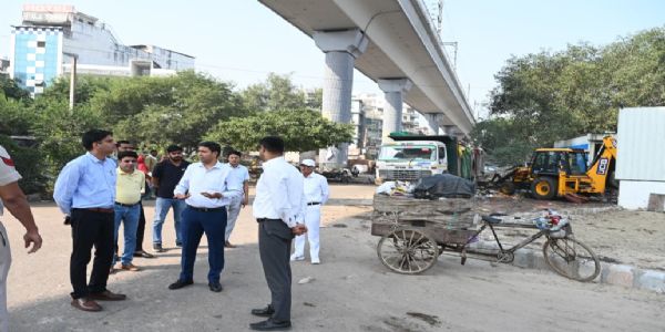 गुरुग्राम निगमायुक्त ने किया सफाई व्यवस्था का निरीक्षण