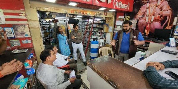 रीवाः मेडिकल स्टोर को किया गया सील