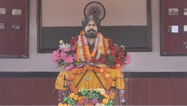 भारत-चीन युद्ध में बुमला सेक्टर में शहीद सैनिको को  दी गई श्रद्धांजलि