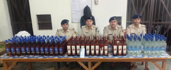 पुलिस के गिरफ्त में आरोपी