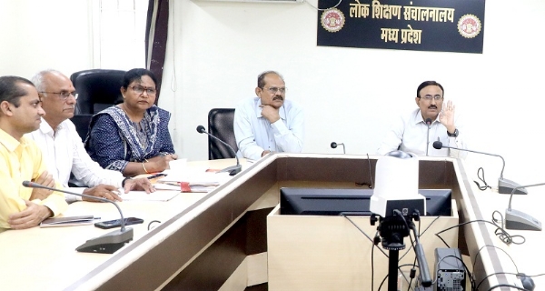 व्यवस्थाओं को लेकर हुई बैठक