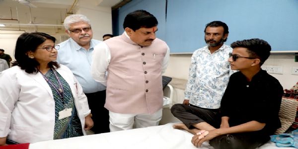 कार्बाइड गन से घायल बच्चों और नागरिकों का उपचार सर्वोच्च प्राथमिकता में हो: मुख्यमंत्री डॉ. यादव