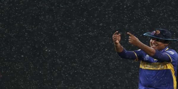 वर्ल्ड कप से निराशाजनक विदाई के बाद फातिमा सना और चामरी अटापट्टू ने कहा-अगली बार करेंगे मजबूत वापसी