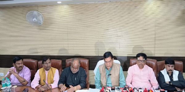 (अपडेट)उत्तर से दक्षिण और पूरब से पश्चिम तक सरदार पटेल ने भारत को किया एकजुट : ए.के. शर्मा