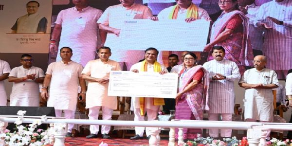 (अपडेट) मुख्यमंत्री ने लखीपुर में 19,318 लाभार्थियों को चेक वितरित किए