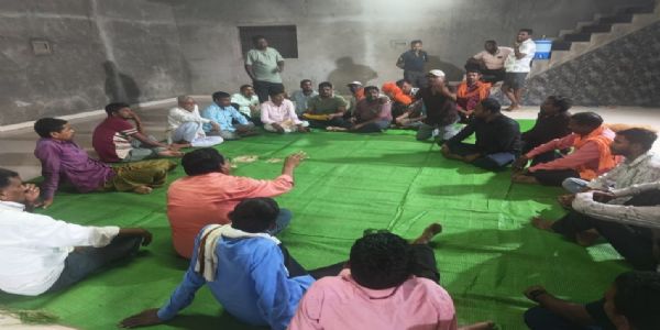 धमतरी : तेलीनसत्ती के युवाओं ने नशा मुक्त ग्राम बनाने की पहल की