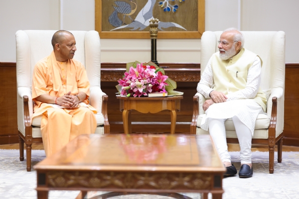 योगी आदित्यनाथ ने की राष्ट्रपति द्रौपदी मुर्मु से मुलाकात योगी आदित्यनाथ ने की राष्ट्रपति द्रौपदी मुर्मु से मुलाकात