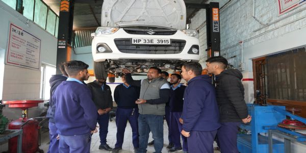 हिमाचल में रोजगार मेलों और कैंपस भर्तियों से 12,378 युवाओं को मिला रोजगार