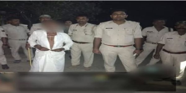 कुशेश्वरस्थान पुलिस की कार्रवाई, दो वारंटी गिरफ्तार