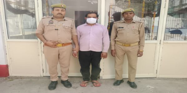 रिटायर्ड फौजी की हत्या में वांछित दो भतीजे गिरफ्तार