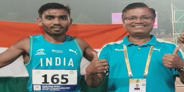 मध्य प्रदेश के अर्जुन वास्कले स्वर्ण पदक के साथ मध्य प्रदेश के अर्जुन वास्कले स्वर्ण पदक के साथ