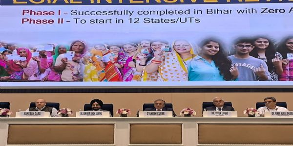 चुनाव आयोग प्रेसवार्ता फोटो चुनाव आयोग प्रेसवार्ता फोटो