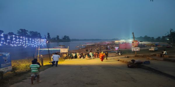 लोक आस्था का महासंगम : रामानुजगंज की कन्हर नदी पर झूम उठा छठ महापर्व