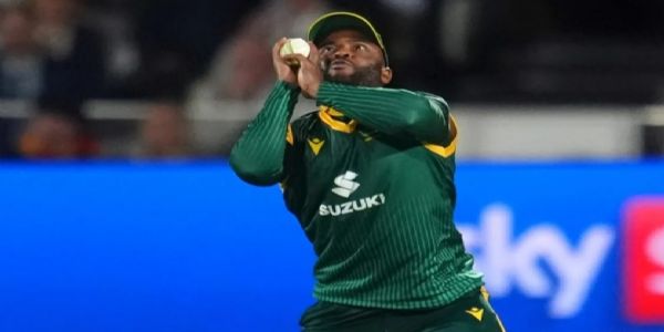 दक्षिण अफ्रीका के कप्तान टेम्बा बावुमा दक्षिण अफ्रीका के कप्तान टेम्बा बावुमा