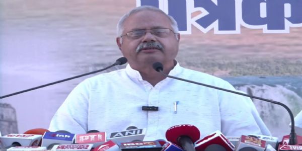 मप्र के जबलपुर में पत्रवार्ता में राष्ट्रीय स्वयंसेवक संघ के अखिल भारतीय प्रचार प्रमुख सुनील आंबेकर मप्र के जबलपुर में पत्रवार्ता में राष्ट्रीय स्वयंसेवक संघ के अखिल भारतीय प्रचार प्रमुख सुनील आंबेकर