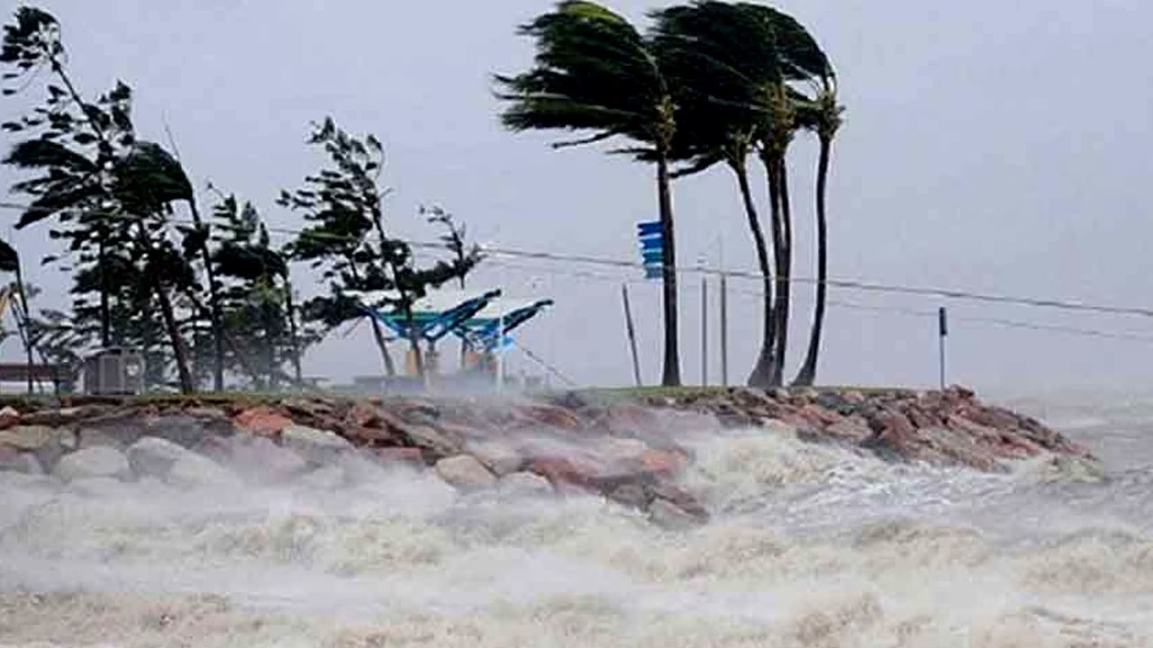 चक्रवाती तूफान मोंथा की तस्वीर चक्रवाती तूफान मोंथा की तस्वीर